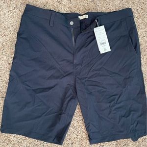 Men’s golf shorts, size 36, NWT, navy blue, tasc brand
